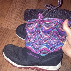 Sketchers fur lined memory foam boots